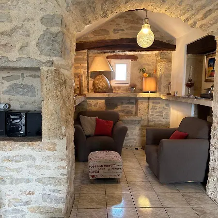 Hébergement de vacances Indépendant Au Merle Chanteur *